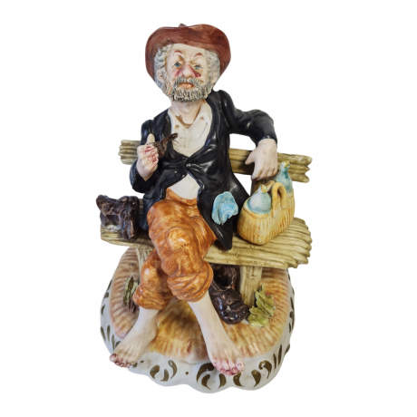 Статуэтка винтажная Capodimonte "Старик на скамейке", фарфор, 27 x 19 см, Италия, 1960-70гг.