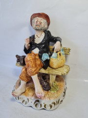 Статуэтка винтажная Capodimonte &quot;Старик на скамейке&quot;, фарфор, 27 x 19 см, Италия, 1960-70гг.
