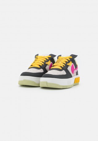 Nike Sportswear AF1 FONTANKA MC Sneaker low off noir/pink prime/summit white/plum fog/dark sulfur/olive aura AF1 FONTANKA MC кроссовки женские низкие Off Noir/Pink Prime/Summit White/Сливовый туман/Темная сера/Оливковая аура