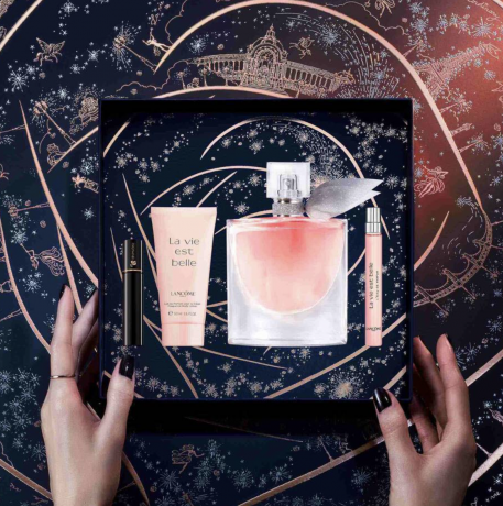 LANCOME LA VIE EST BELLE AUGEN-MAKE-UP-SET Подарочный набор "LA VIE EST BELLE", ограниченный выпуск 2024 года: парфюмерная вода 100мл и 10мл, лосьон для тела 50мл, тушь для ресниц HYPNOSE 2мл